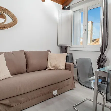 Nautilus & * 奧爾比亞